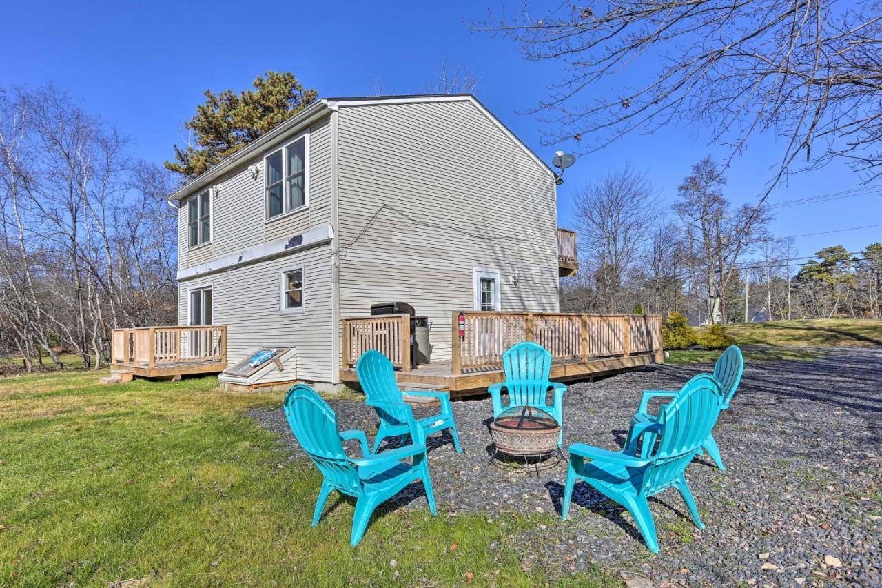 Peaceful Poconos Home With Lake And Pool Access! Long Pond Exterior photo
