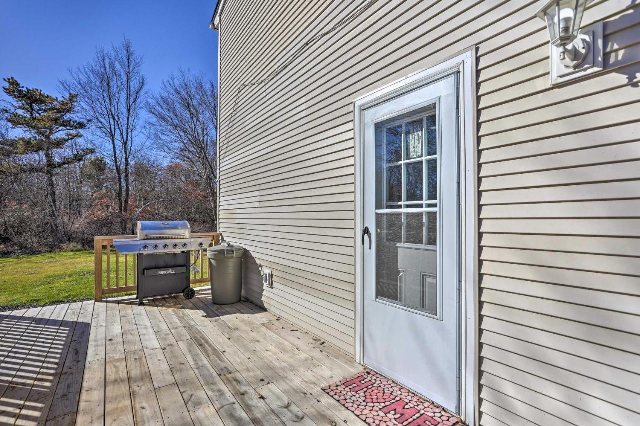 Peaceful Poconos Home With Lake And Pool Access! Long Pond Exterior photo